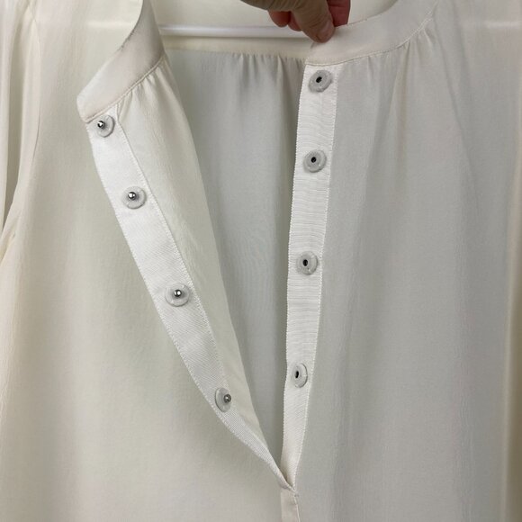 Sz M- Banana Republic Silk‎ Cream Roll-up Sleeve Snap Button Half Placket Blouse - Picture 4 of 13